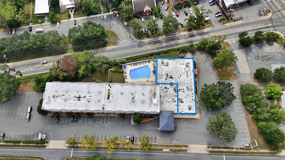 1355 Apalachee Pky, Tallahassee, FL for lease - Building Photo - Image 2 of 11