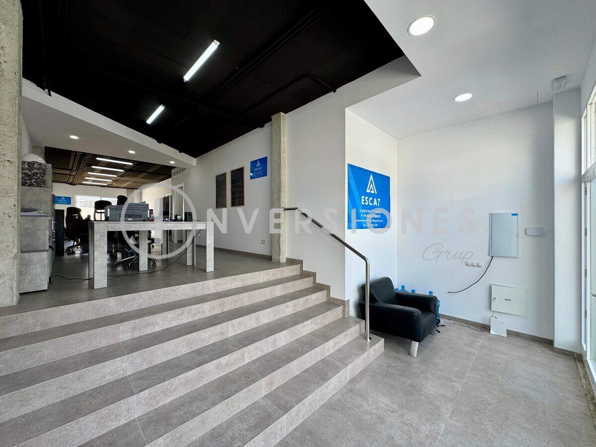 Inca, BAL 07300 - - - Interior Photo - Image 1 of 23