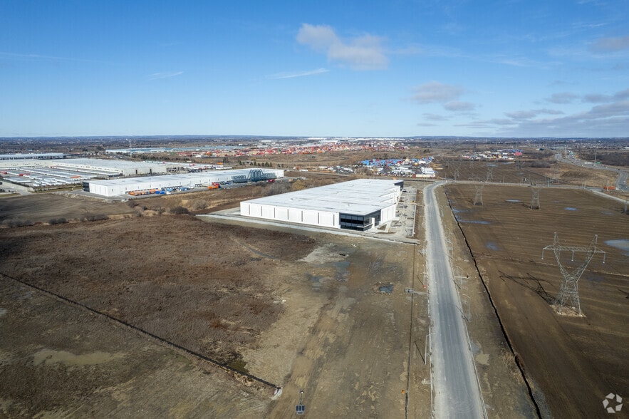 9151 Huntington Rd, Vaughan, ON for lease - Aerial - Image 2 of 3