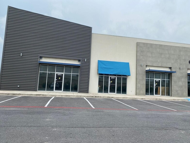 2210 E Expressway 83, Mission, TX for sale - Building Photo - Image 2 of 4