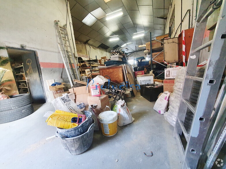 Industrial in Humanes de Madrid, Madrid for sale - Building Photo - Image 2 of 3
