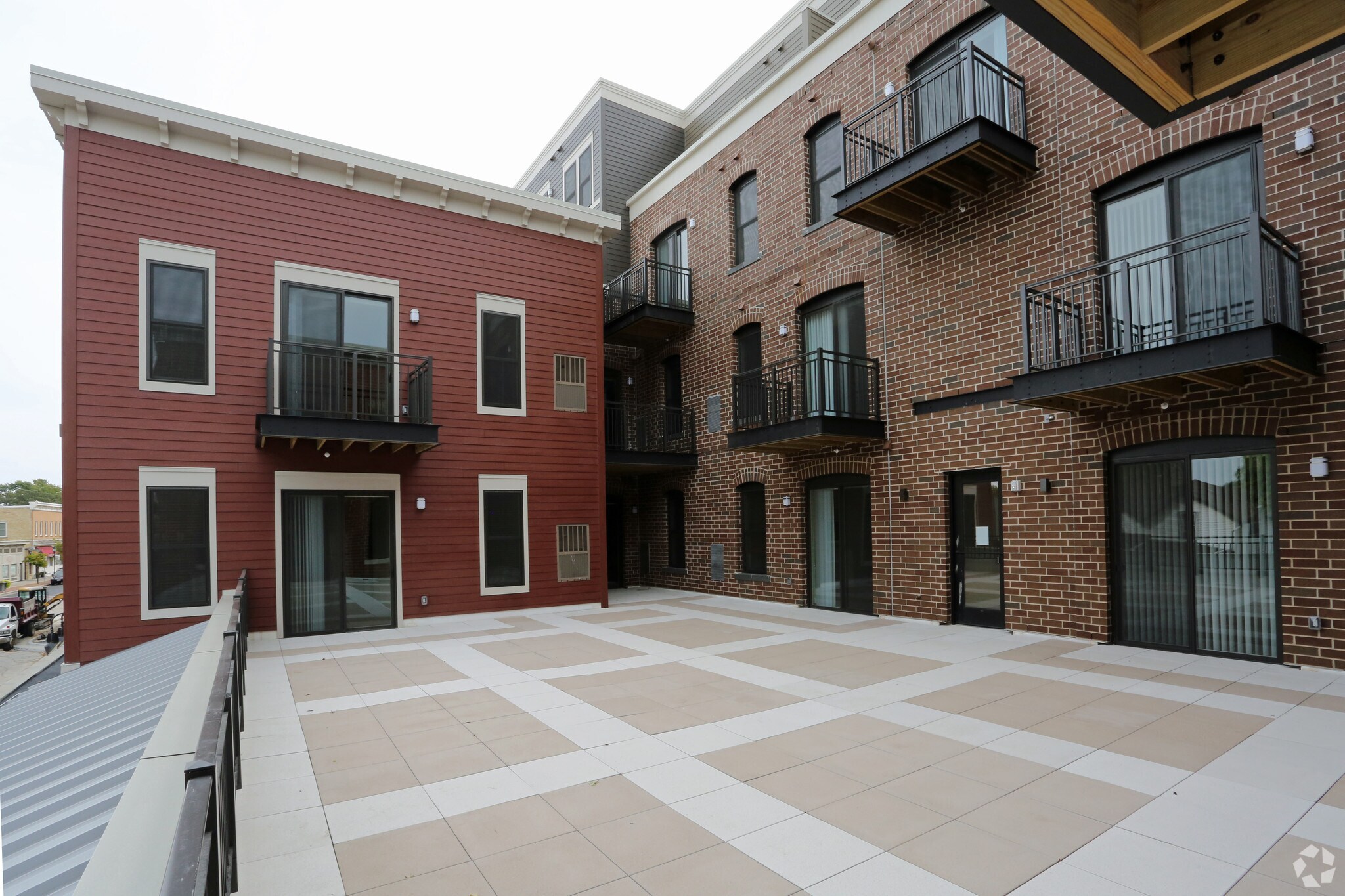 7611 Elmwood Ave, Middleton, WI 53562 Retail for Lease