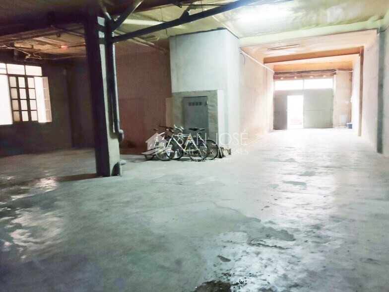 Retail in Alicante for lease - Building Photo - Image 2 of 8