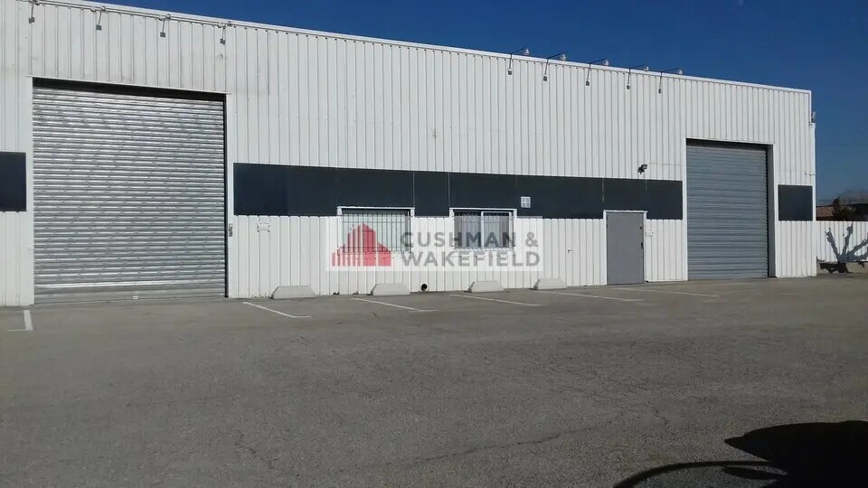 Flex in Saint-Gilles for lease - Building Photo - Image 3 of 3
