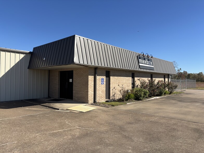 4181 Magnolia St, Pearland, TX for lease - Building Photo - Image 1 of 55