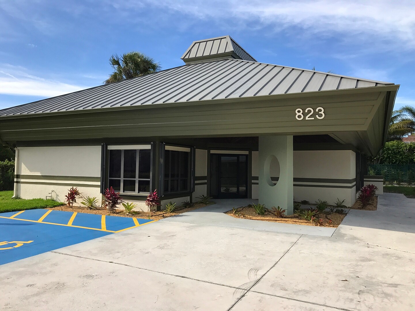 823 SE Osceola St, Stuart, FL for sale Building Photo- Image 1 of 1