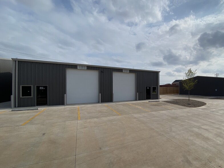 9641 N Council Rd, Oklahoma City, OK for lease - Building Photo - Image 3 of 13