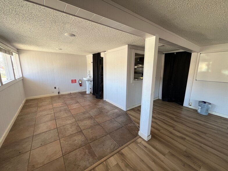 600 N Second St, Hico, TX for lease - Building Photo - Image 3 of 5