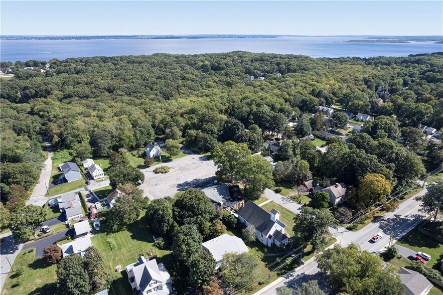 366 Warwick Neck Ave, Warwick, RI 02889 - Prime Real Estate in Warwick Neck!