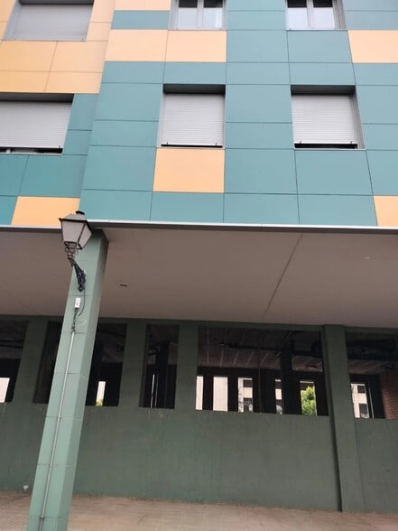 Plaza Puerta de Europa, Oviedo, Asturias for sale - Building Photo - Image 2 of 3