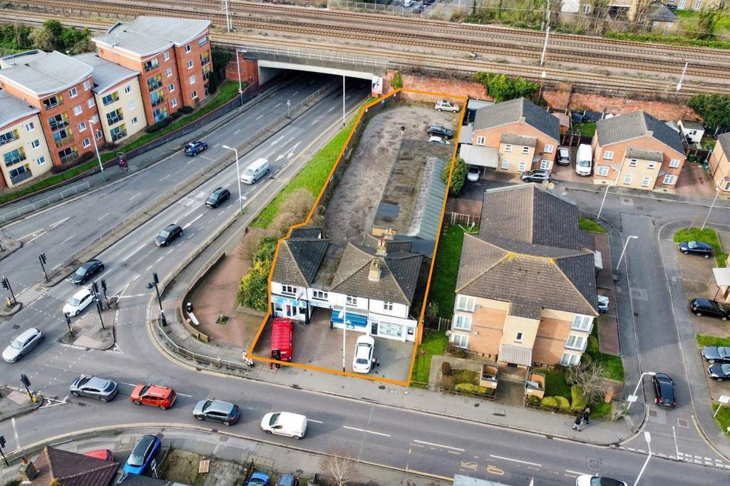 67-71 Victoria Rd, Romford for sale Building Photo- Image 1 of 1