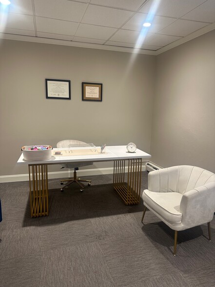 10 S Clinton St, Doylestown, PA for lease - Building Photo - Image 2 of 6