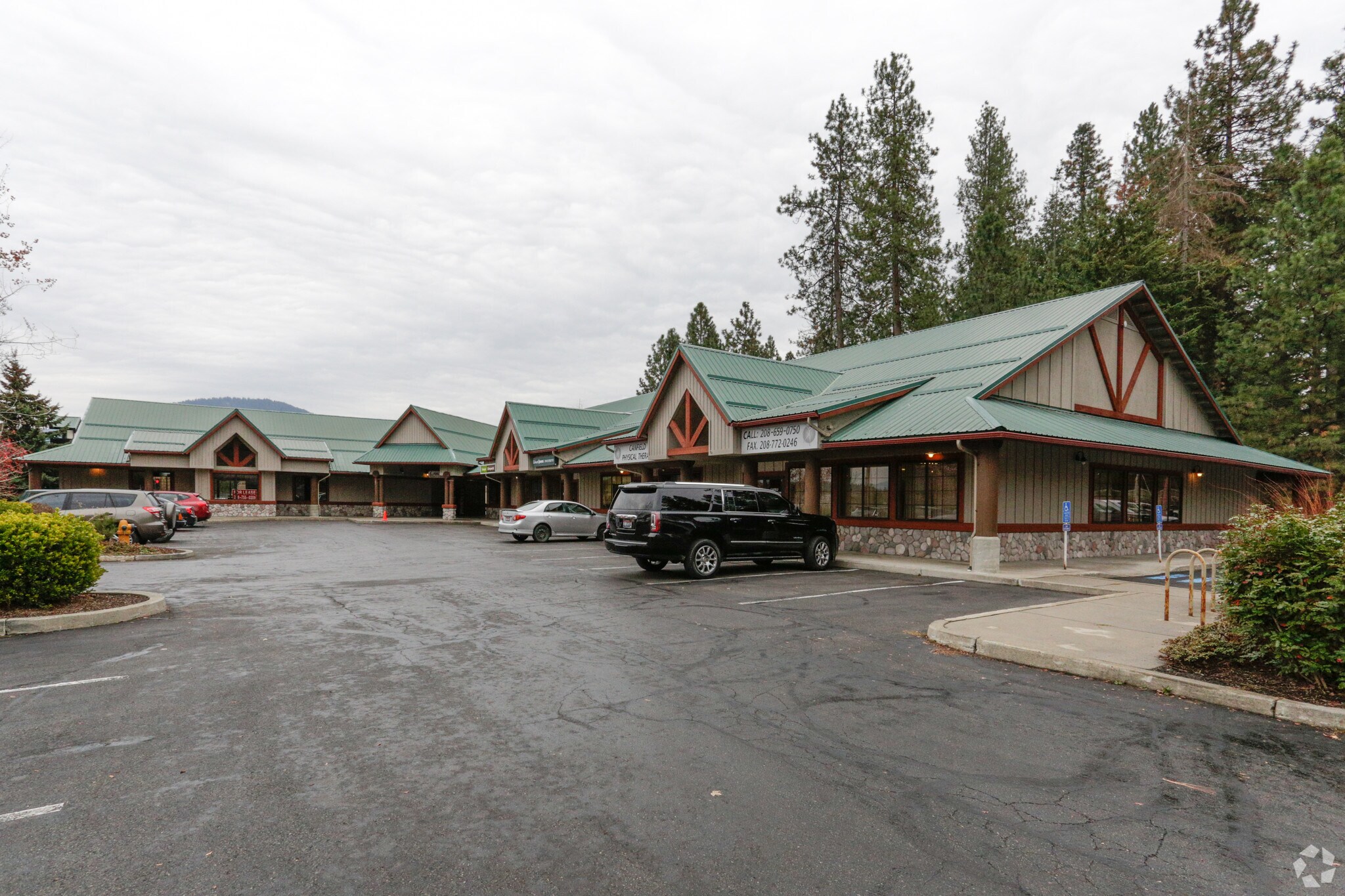 402 W Canfield Ave, Coeur d'Alene, ID for sale Primary Photo- Image 1 of 1