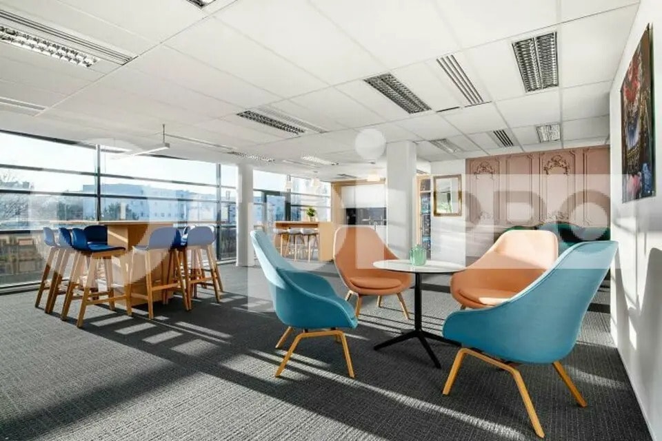 Office in Maisons-Laffitte for lease Interior Photo- Image 1 of 6