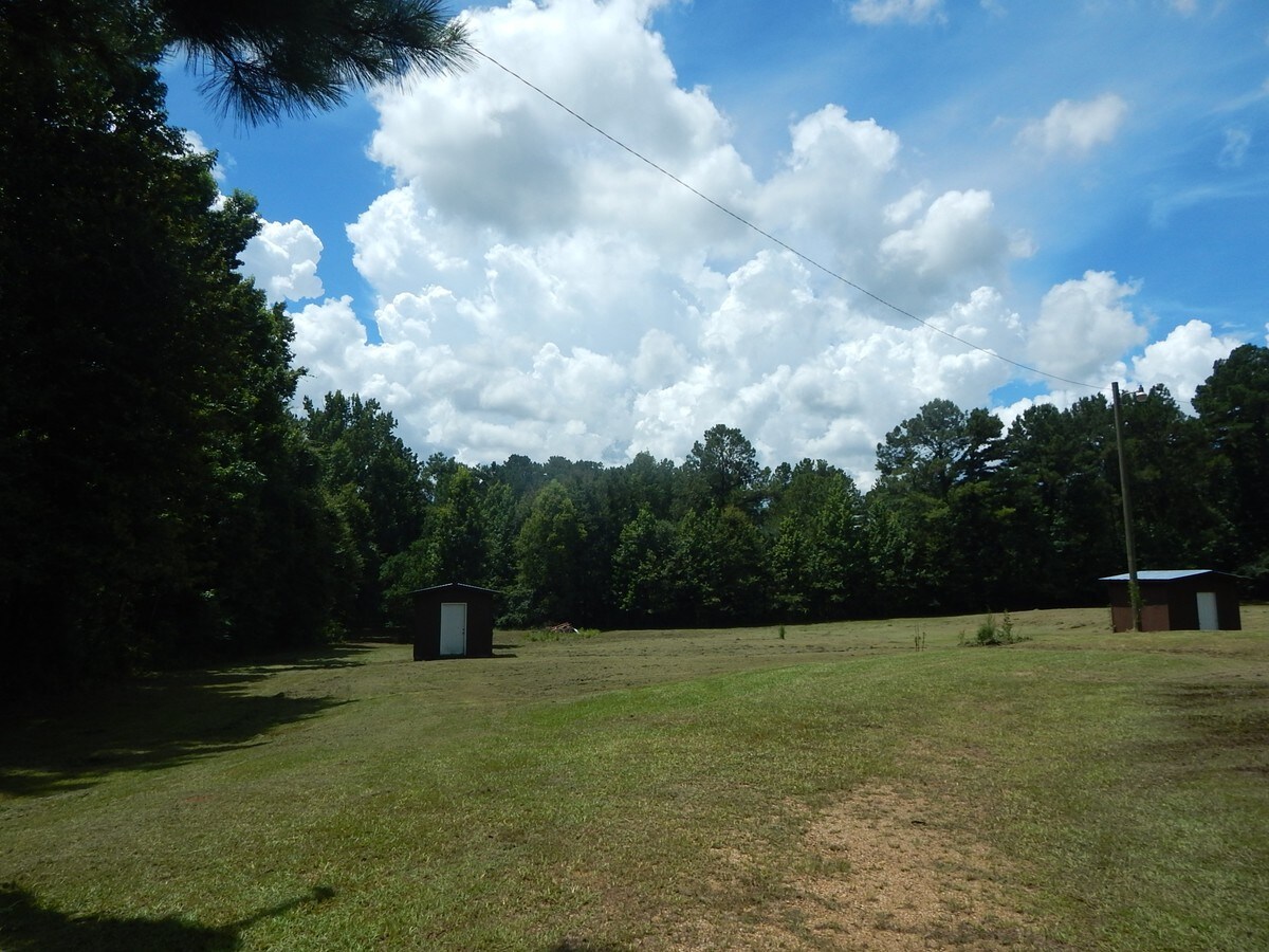 1144 Dixie Springs Rd, Summit, MS 39666