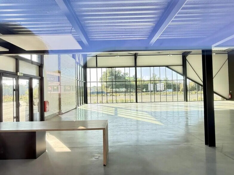 Retail in Ploeren for lease - Interior Photo - Image 3 of 3