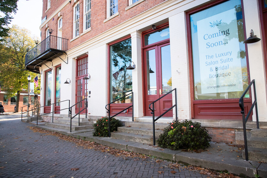 351 Main St, Bennington, VT for sale - Primary Photo - Image 1 of 1