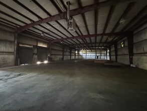 4820 Rozzelles Ferry Rd, Charlotte, NC for lease Interior Photo- Image 1 of 1