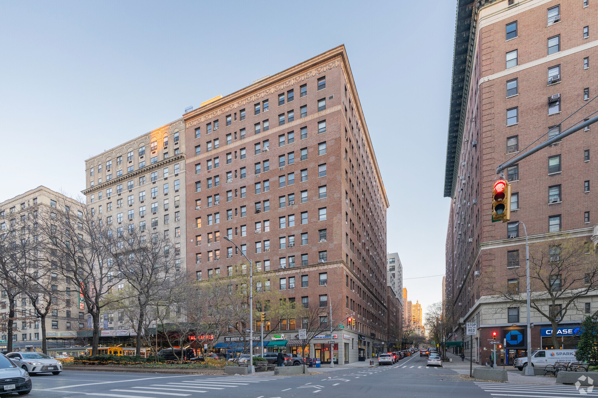 215 W 90th St, New York, NY for sale Primary Photo- Image 1 of 1