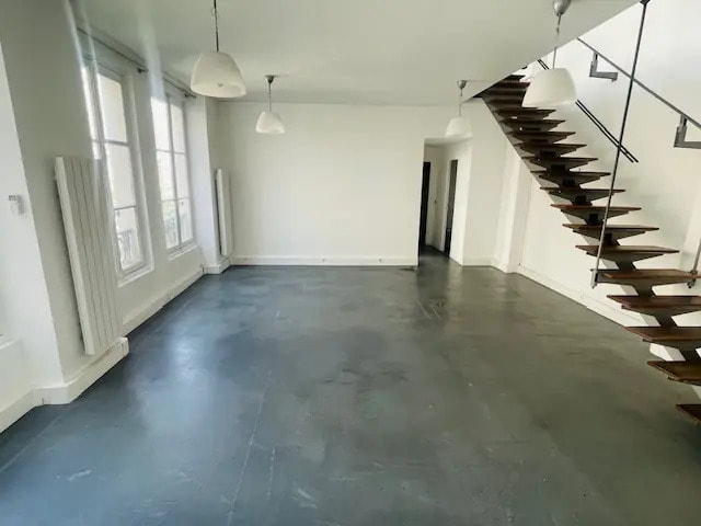 Location Bureaux 179 m²