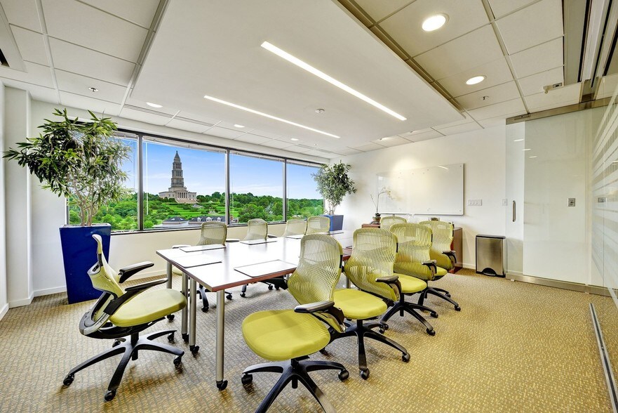 1800 Diagonal Rd, Alexandria, VA for lease - Building Photo - Image 3 of 17