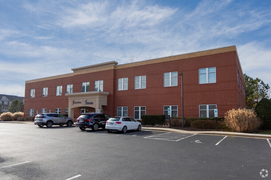 5300 Hickory Park Dr, Glen Allen, VA for lease - Building Photo - Image 3 of 4
