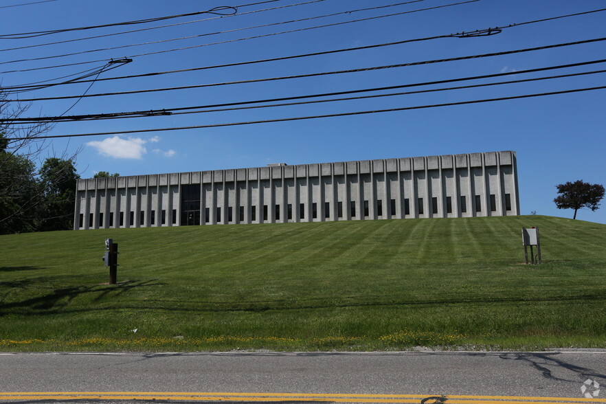 29001 Solon Rd, Solon, OH for sale - Building Photo - Image 3 of 6