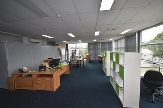 96 Manchester Rd, Mooroolbark for lease Interior Photo- Image 2 of 8