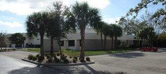 2884 Horseshoe Dr S, Naples FL - Warehouse