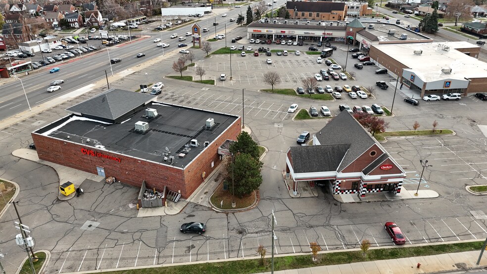 15405 Gratiot Ave, Detroit, MI for lease - Building Photo - Image 3 of 5