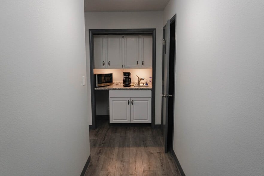 8645-8651 Westpark St, Boise, ID for lease - Interior Photo - Image 3 of 20