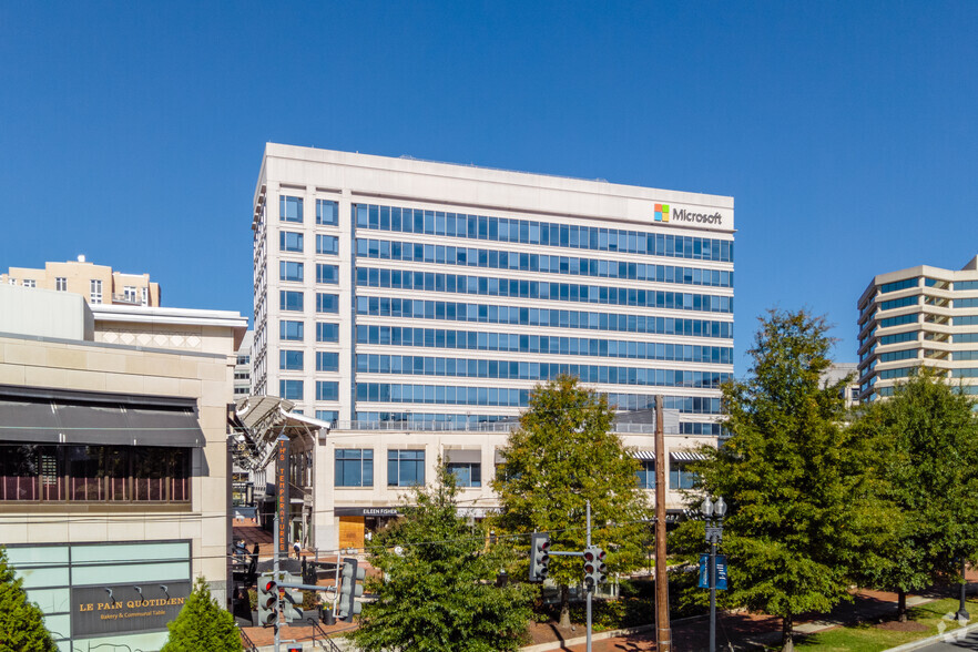 5404 Wisconsin Ave, Chevy Chase, MD for lease - Building Photo - Image 2 of 17