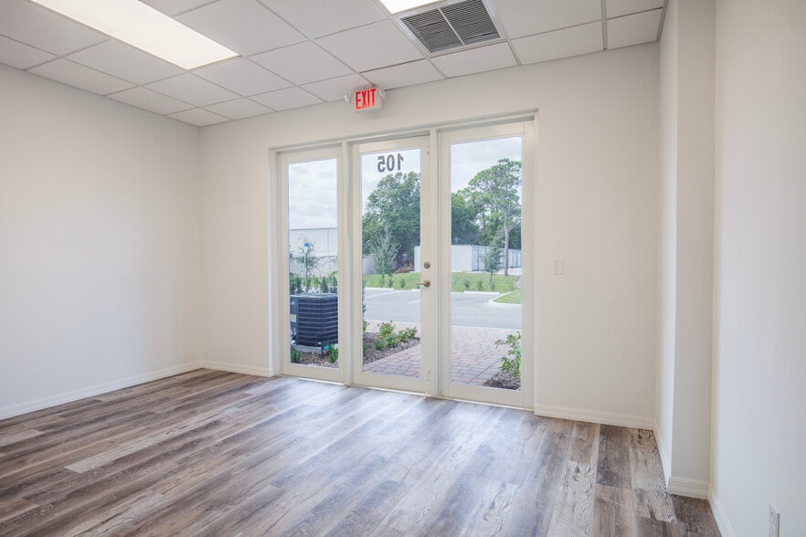 500-510 NW Peacock Boulevard, Port Saint Lucie, FL for lease - Building Photo - Image 3 of 10