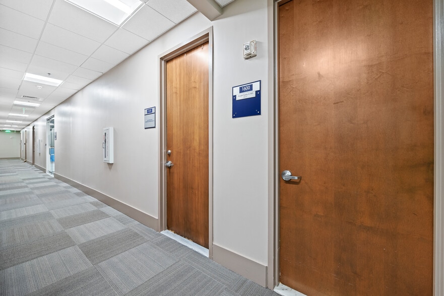 175 SW 7th St, Miami, FL for sale - Building Photo - Image 3 of 68