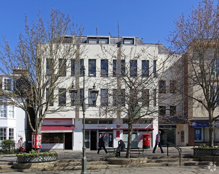 Carfax, Horsham for lease - Building Photo - Image 1 of 3