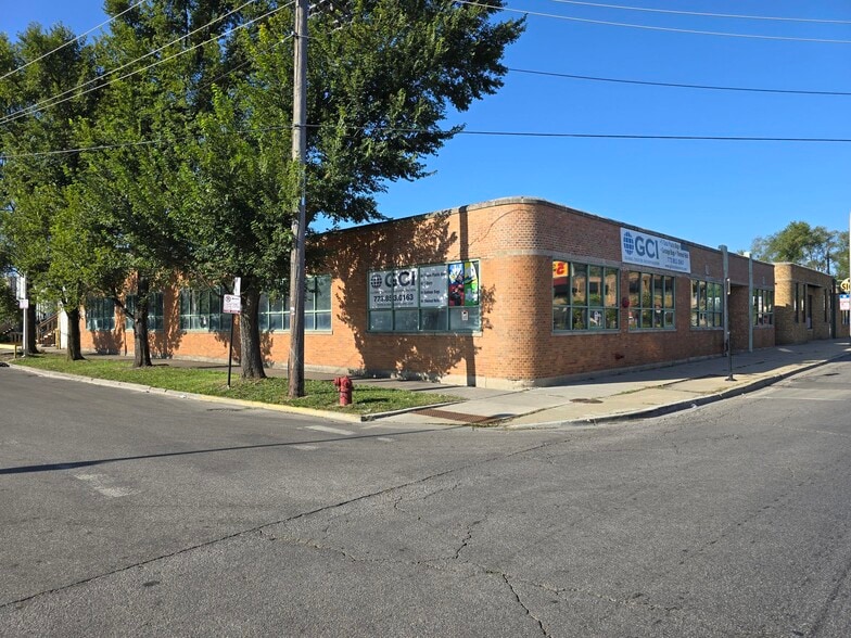 4535 W Addison St, Chicago, IL for sale - Building Photo - Image 2 of 16
