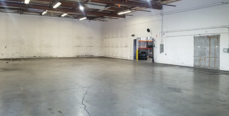 13106-13110 Avalon Blvd, Los Angeles, CA for lease - Interior Photo - Image 3 of 6