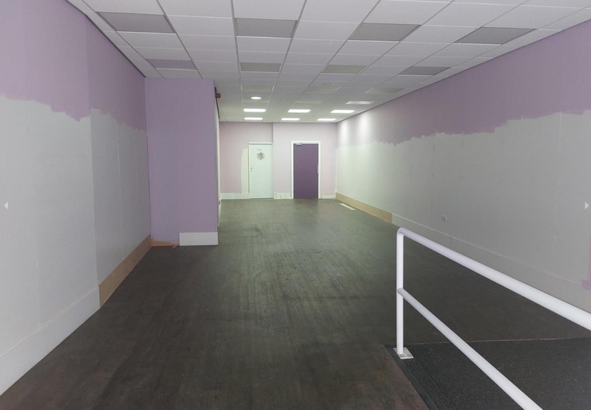 4 Nottingham St, Melton Mowbray for sale - Interior Photo - Image 3 of 11