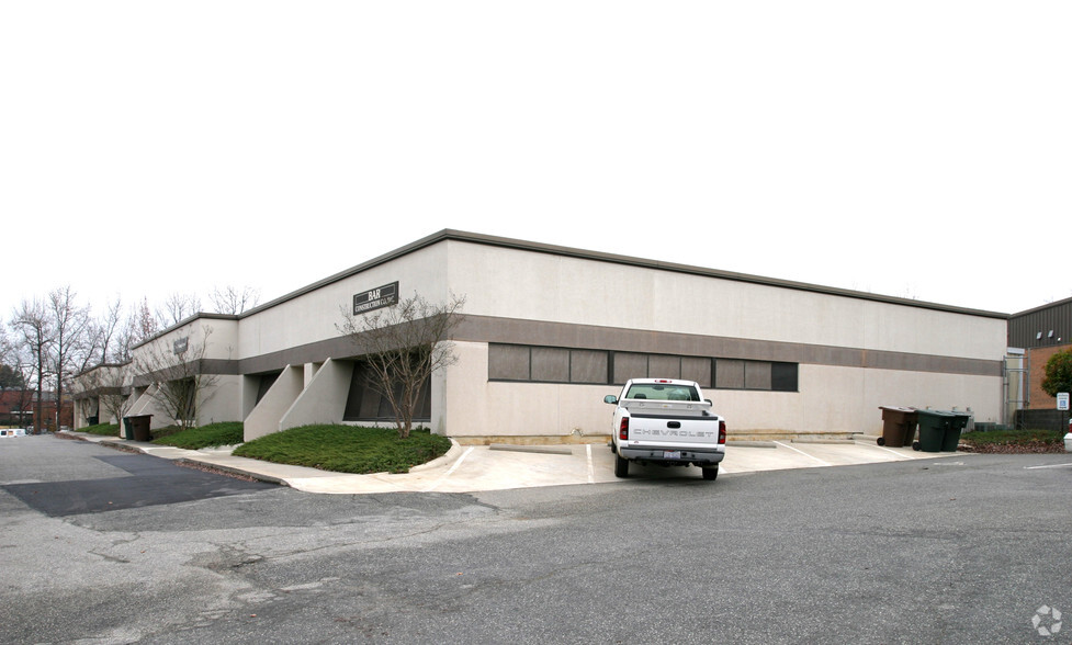 816 Post St, Greensboro, NC for lease - Building Photo - Image 2 of 6