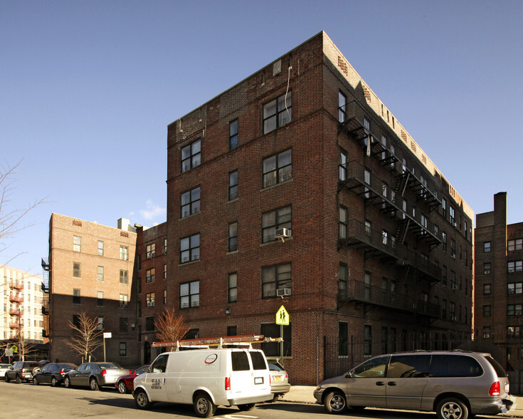 1730 Harrison Ave, Bronx, NY for lease - Building Photo - Image 2 of 3