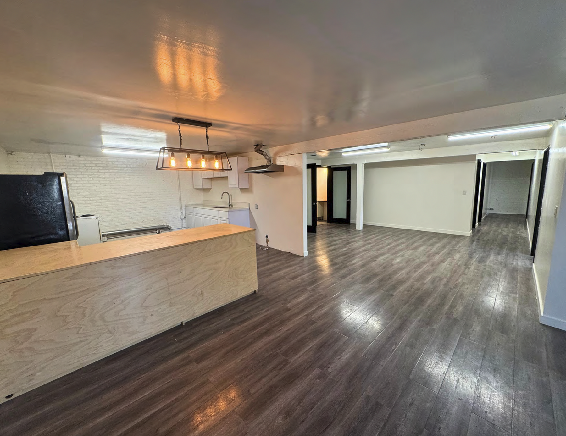 1516 E 1st St, Los Angeles, CA for lease Interior Photo- Image 1 of 8