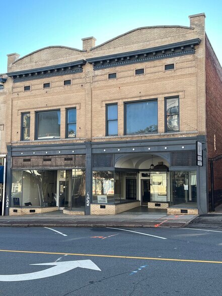 121 N Main St, Salisbury, NC for lease - Building Photo - Image 1 of 21