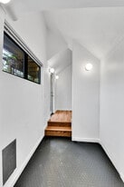 325 Detroit St, Denver CO - Convenience Store