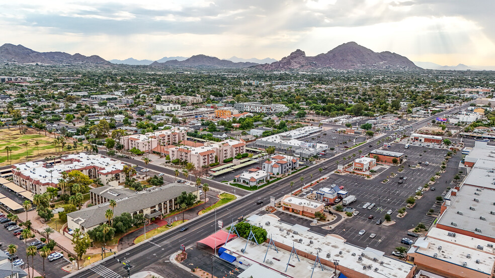 3102-3104 E Indian School Rd, Phoenix, AZ for lease - Building Photo - Image 2 of 20