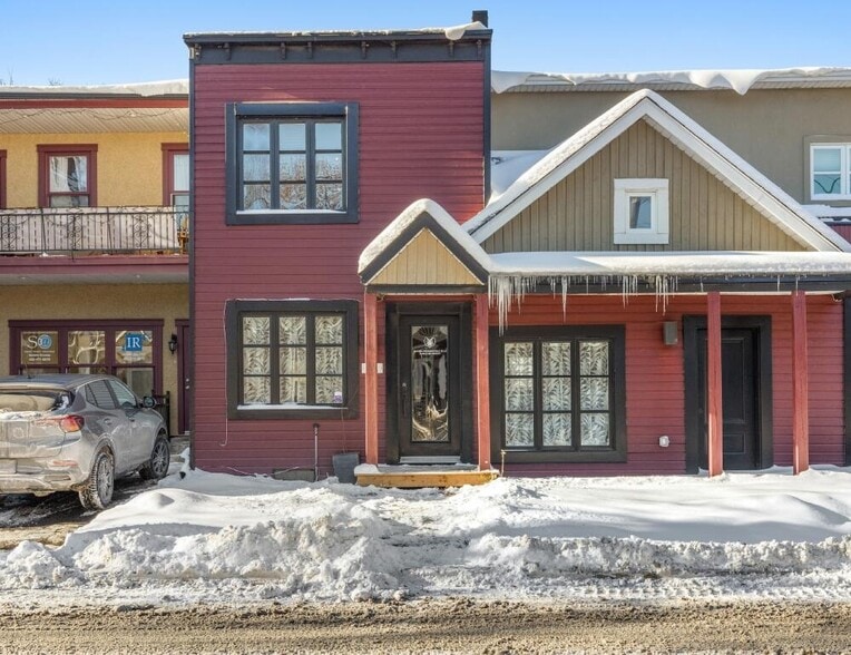 182 Rue Saint-Joseph, Terrebonne, QC for lease - Primary Photo - Image 1 of 1