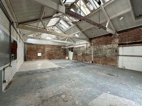 38-40 Upper Clapton Rd, London for lease Building Photo- Image 2 of 3