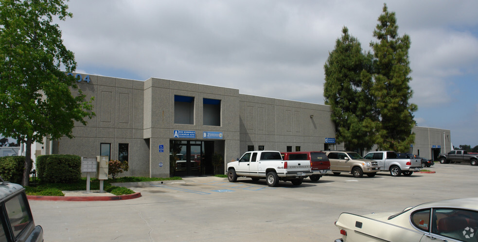 1316 N Melrose Dr, Vista, CA for lease - Building Photo - Image 2 of 5