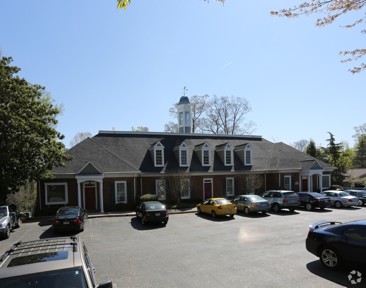 505 Irvin Ct, Decatur, GA for lease - Primary Photo - Image 1 of 3