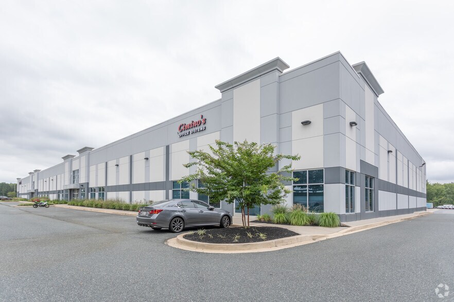 1405 Tangier Dr, Middle River, MD for sale - Primary Photo - Image 1 of 1