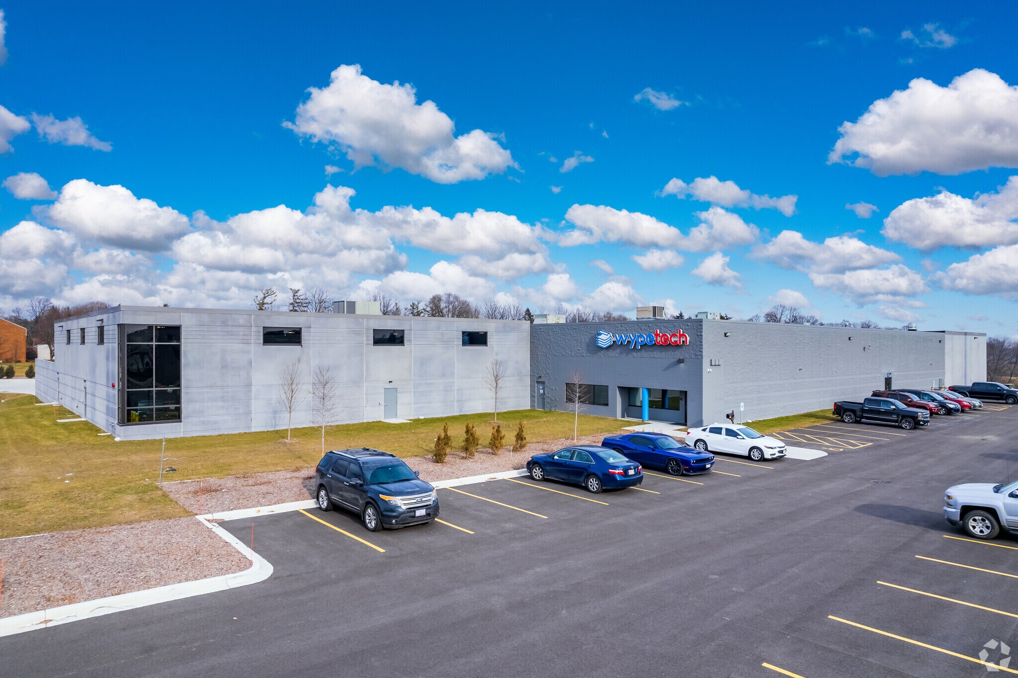 7125 W Dean Rd, Milwaukee, WI for sale Primary Photo- Image 1 of 1